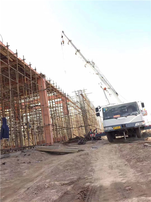 伊吾县吊车作业的安全注意事项有哪些？